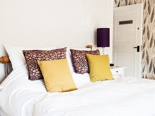 Wild Garlic Rooms Нейлсворт Екстер'єр фото